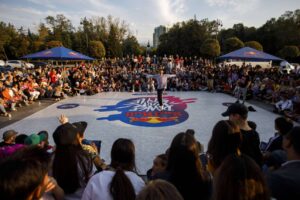 Чемпионат по уличным танцам Red Bull Dance Your Style в Казахстане